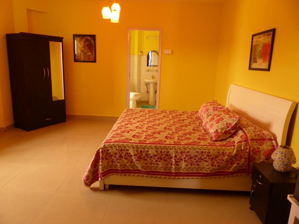 Mykonos Guest House And Spa New Delhi Bagian luar foto